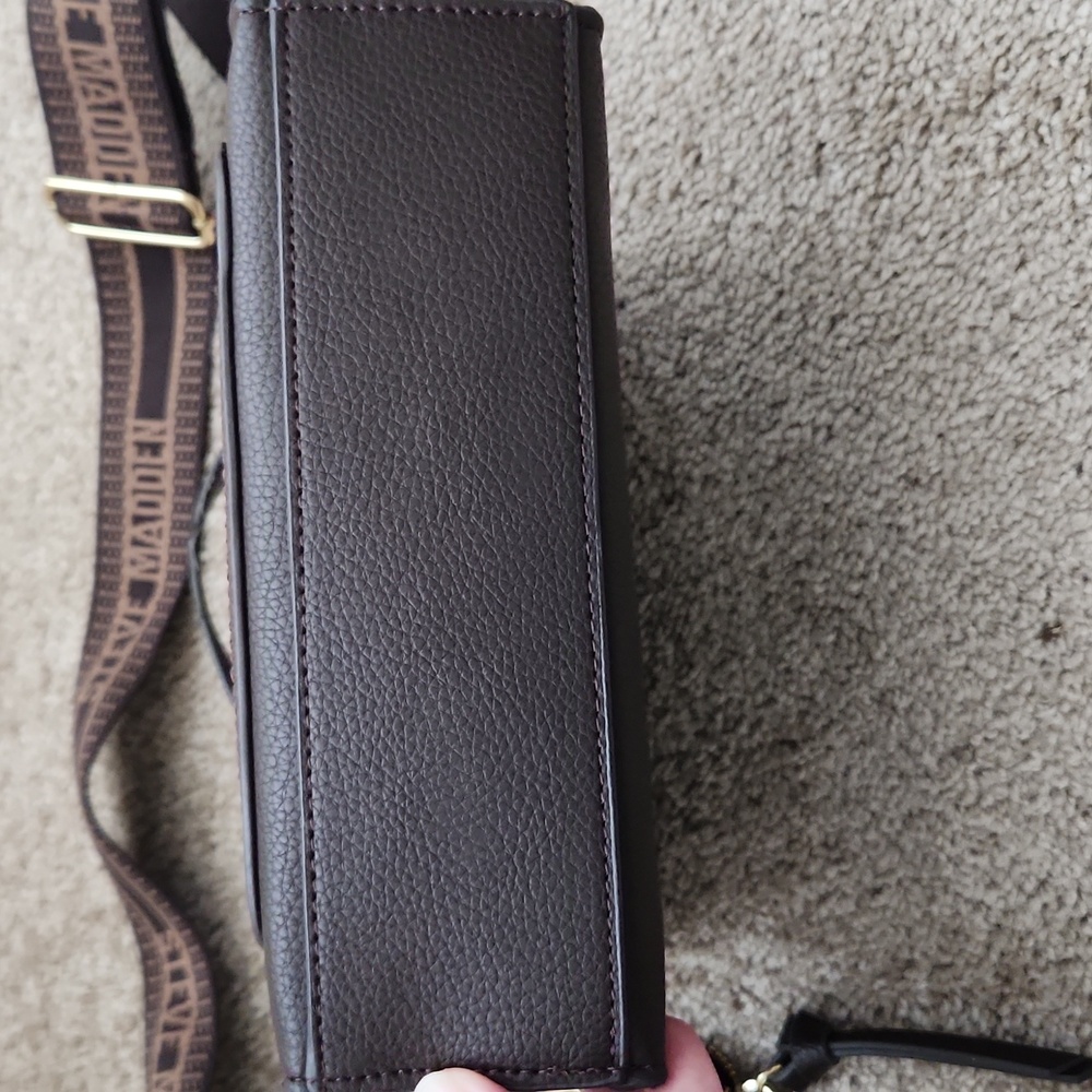Steve Madden Black Crossbody Bag with Brown Strap - Picture 3 of 8